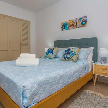 Cozy Beachfront Getaway 1br *